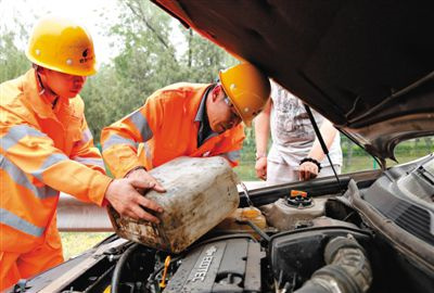 玛纳斯额尔古纳道路救援